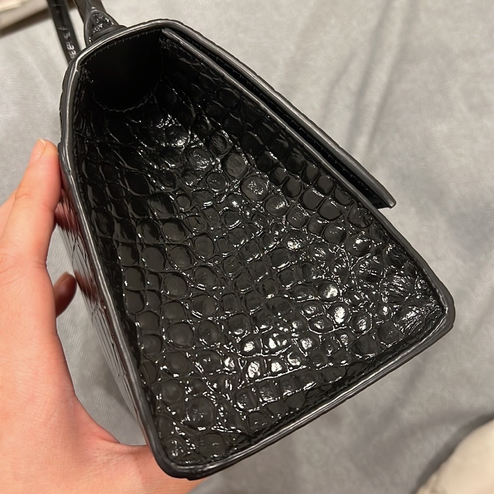 COPY - Balenciage Small Hourglass Bag Croc - Picture 4 of 8
